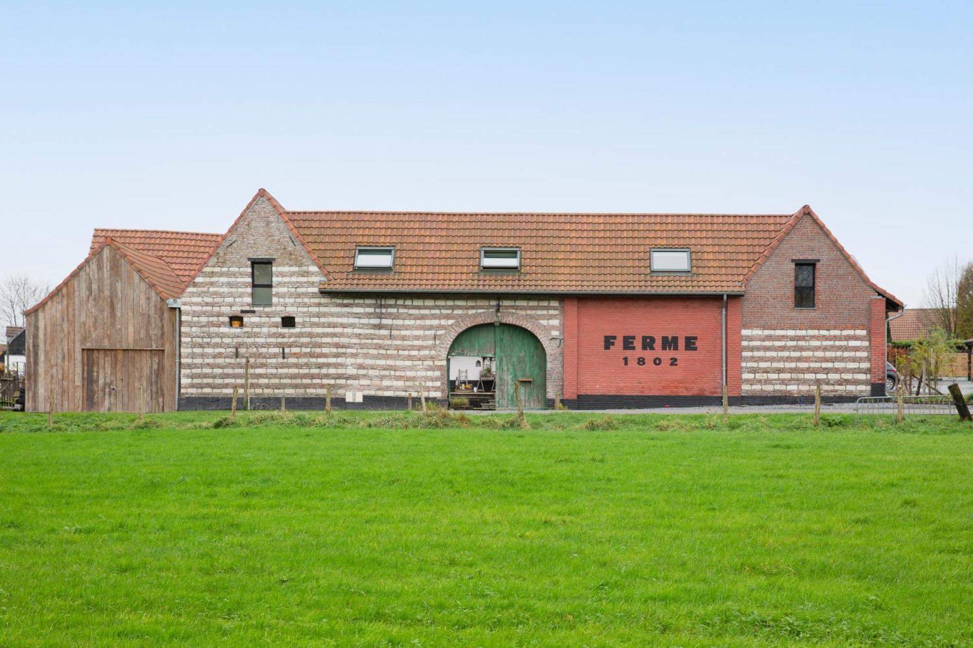 Suite & Spa A La Ferme 1802 Sainghin-en-Melantois Экстерьер фото